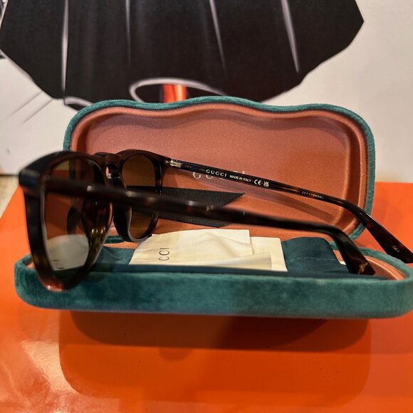 Gucci Black Sunglasses main image 8